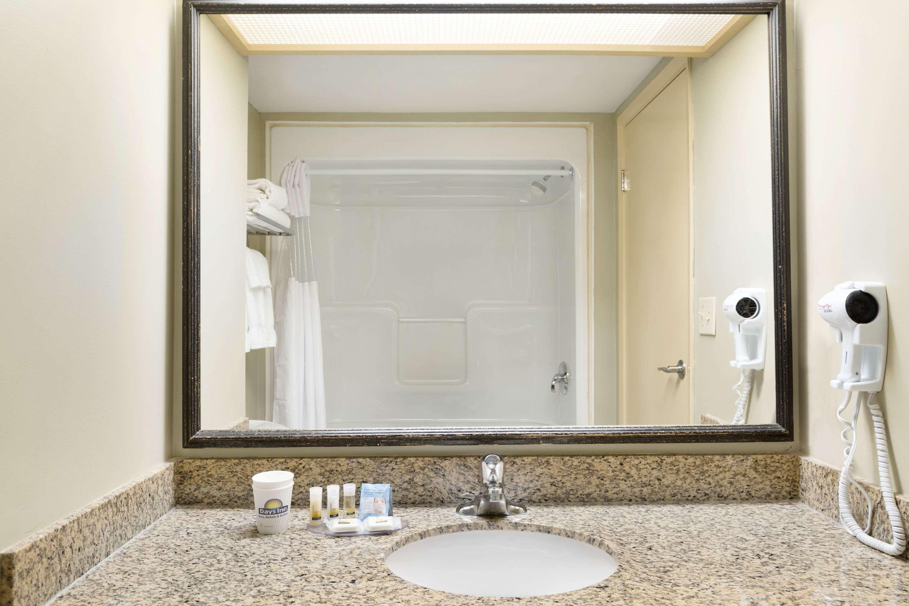 Days Inn By Wyndham Orillia Luaran gambar